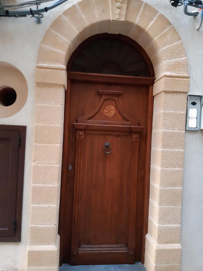 Domus Cephaledium Apartment Чефалу Екстериор снимка